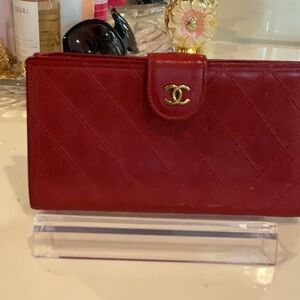 CHANEL Red Quilted Wallet